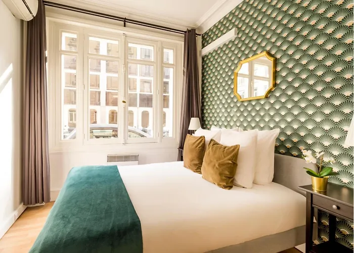 Merveil - Family - Champs Elysees - Mollien Париж